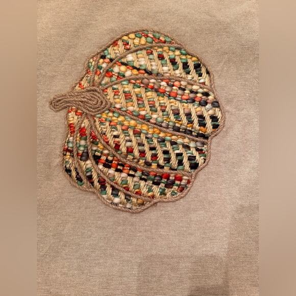 Well Dressed Home Pumpkin Thanksgiving Table runner 17x72 New - Picture 5 of 6